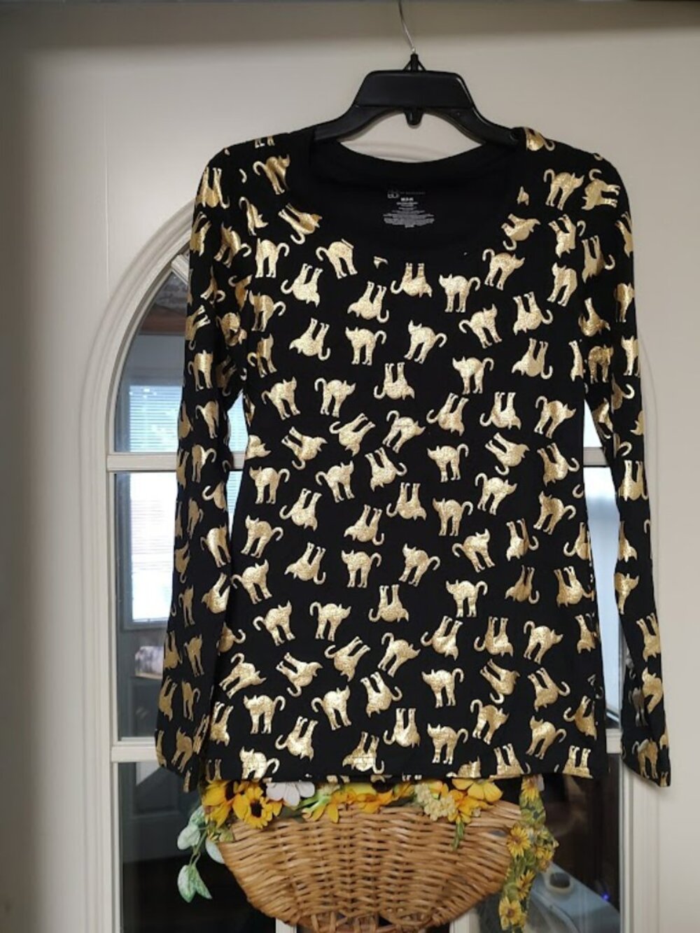 New No Boundaries Black Gold Cats Long Sleeve Shirt Size Junior M 7/8